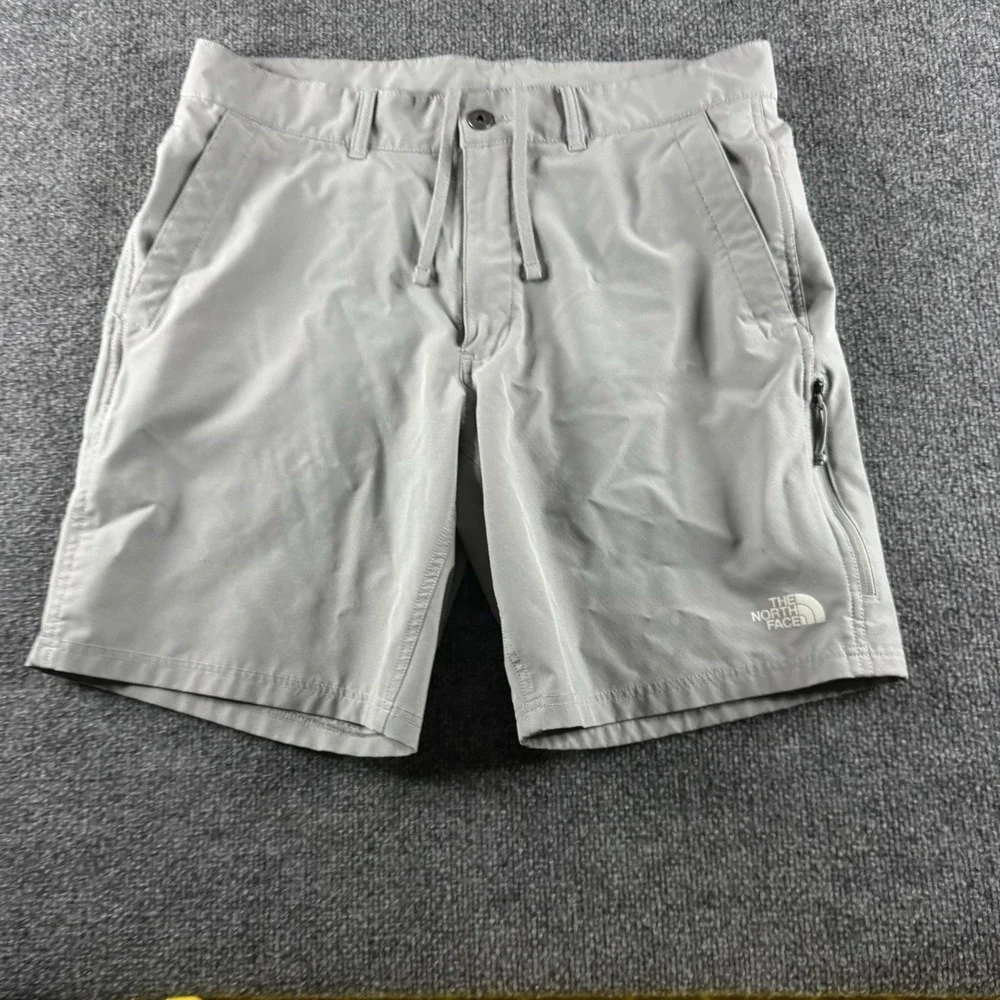 The North Face Shorts Mens 34 Gray FlashDry Hiking Zip Pocket Trail Outdoor